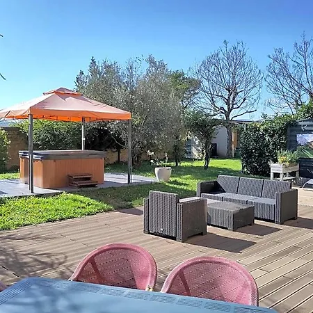 Le Clos Du Cher En Beaujolais Bed & Breakfast Saint-Germain-Nuelles