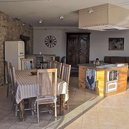 Le Clos Du Cher En Beaujolais Saint-Germain-Nuelles