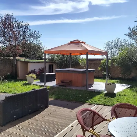 Le Clos Du Cher En Beaujolais Oda ve Kahvaltı 4*